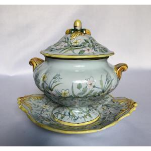 Bouillon With Botanical Decoration From The Porquier-beau Factory In Quimper - Brittany