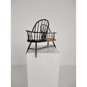 Early 20th Century Windsor Loveseat - Model