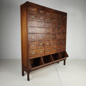 Early 20th Century Oak Apothecary Cabinet With 42 Drawers