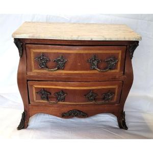 Masterpiece Chest Of Drawers, 19th Century