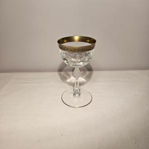 Large Chalice-shaped Glass