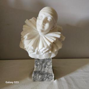 Smiling Pierrot. Alabaster Sculpture By Alberto Currini, 41 Cm