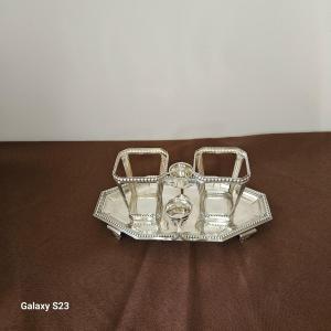 Oil And Vinegar Cruet Holder In Silver