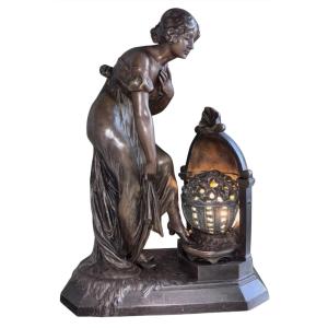 Caussé Julien (1869-1909) "woman At The Fountain" Large Art Nouveau Night Light In Spelter Signed