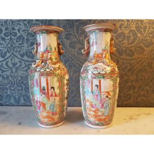 Pair Of Chinese Porcelain Vases. Canton. 19th Century. 