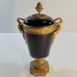 Louis XVI Period Covered Pot In Sèvres Porcelain And Gilt Bronze