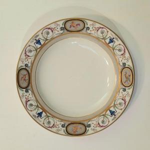Porcelain Plate From The Imperial Factory Of Vienna, Late 18th Century 