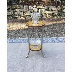 Pedestal Table