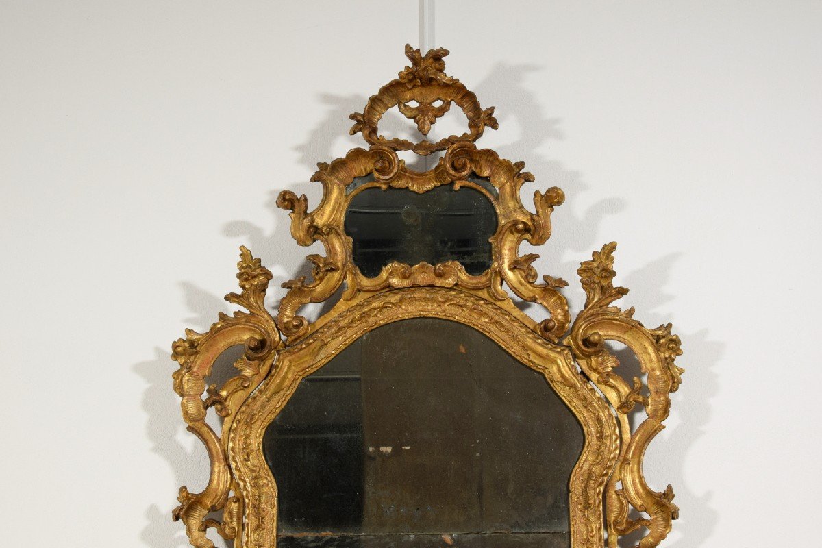 Specchiera in legno intagliato e dorato, Venezia, periodo barocchetto, seconda metà XVIII secolo-photo-4