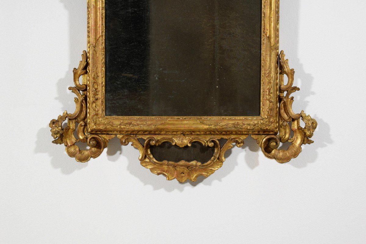 Specchiera in legno intagliato e dorato, Venezia, periodo barocchetto, seconda metà XVIII secolo-photo-1