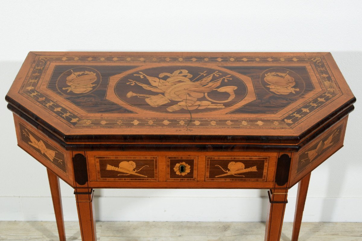 Tavolo consolle trasformabile in tavolino da gioco in legno intarsiato, Inghilterra, XIX sec-photo-7