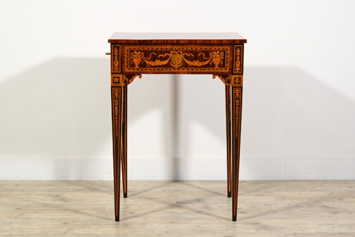Tavolino da centro neoclassico in legno intarsiato, Lombardia, fine XVIII secolo  -photo-2