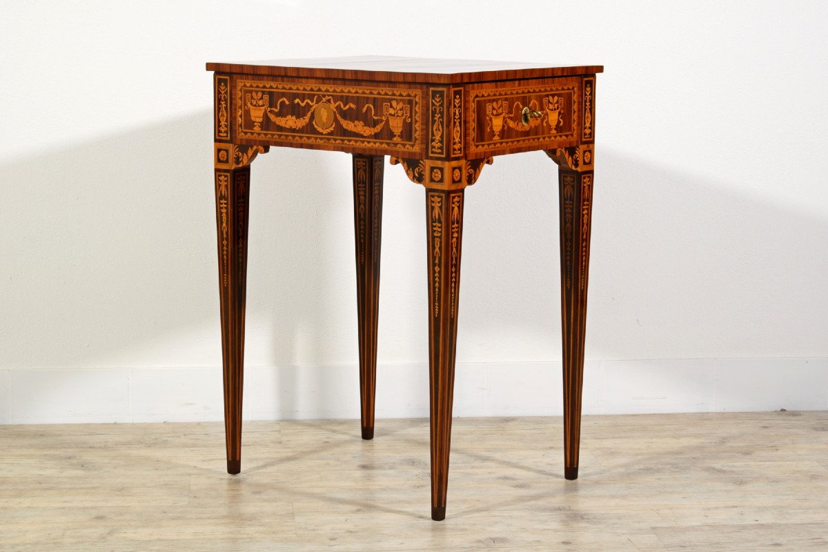Tavolino da centro neoclassico in legno intarsiato, Lombardia, fine XVIII secolo  -photo-7