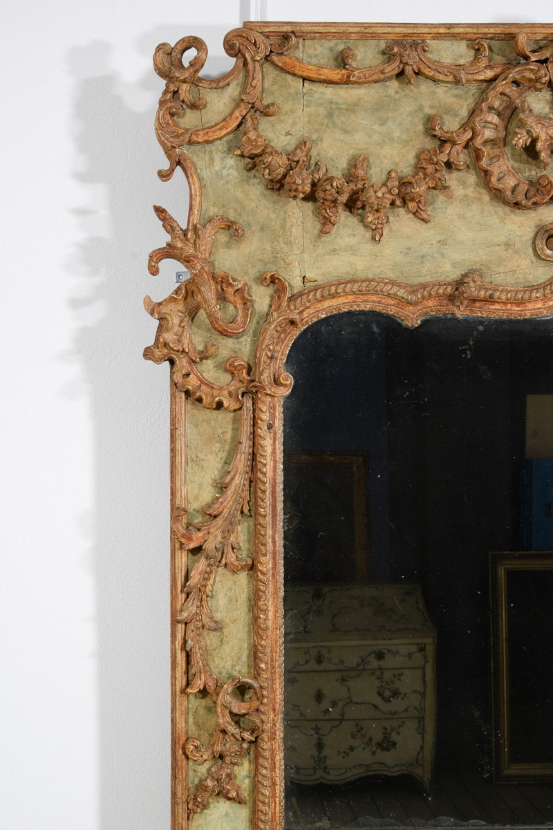 Grande specchiera in legno e pastiglia laccata, Italia, XVIII secolo-photo-2