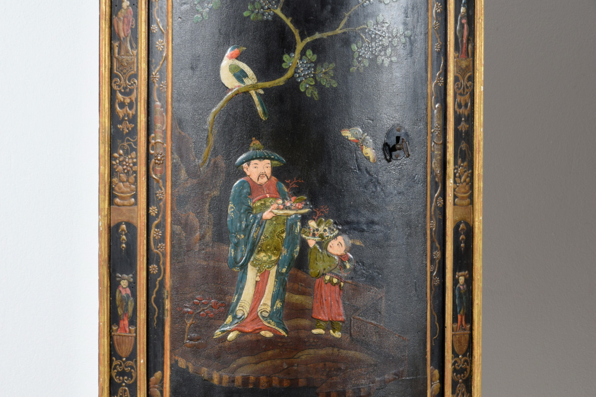 Coppia di angoliere in legno laccato a cineseria, Piemonte, metà XVIII secolo-photo-1