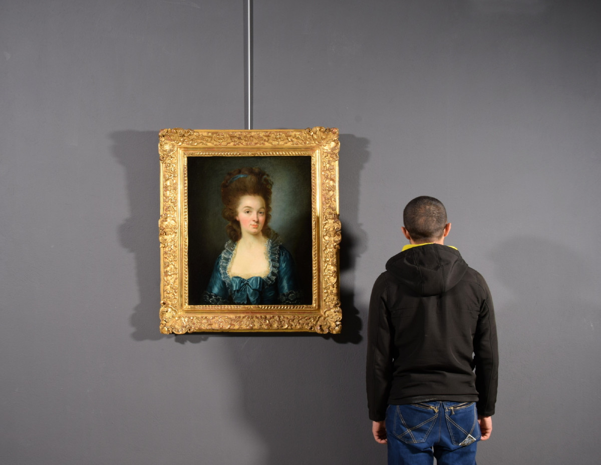  Ritratto di giovane donna in abito blu, Francia, fine XVIII secolo-photo-6