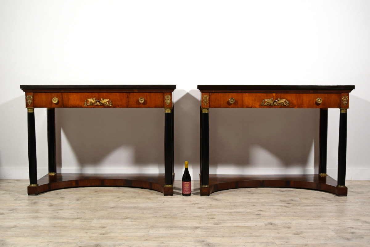 Coppia di grandi consolle Impero in legno laccato, Toscana, primi anni XIX secolo-photo-1