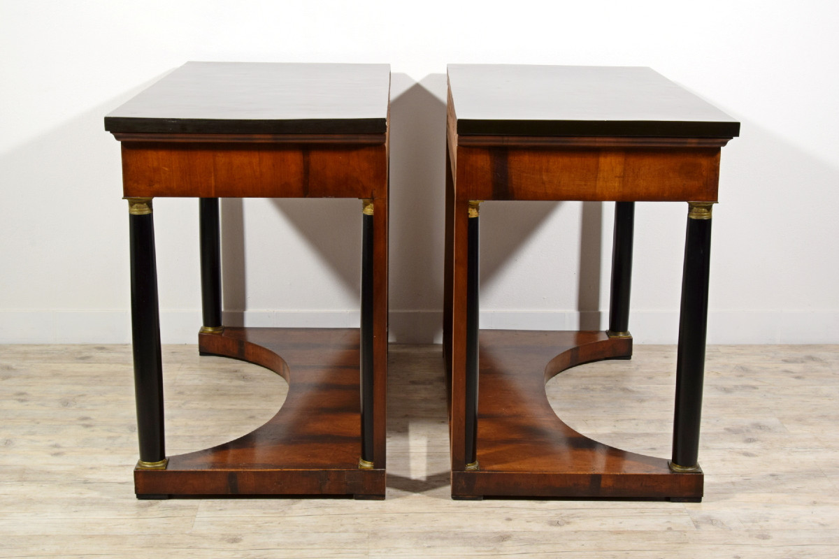 Coppia di grandi consolle Impero in legno laccato, Toscana, primi anni XIX secolo-photo-2