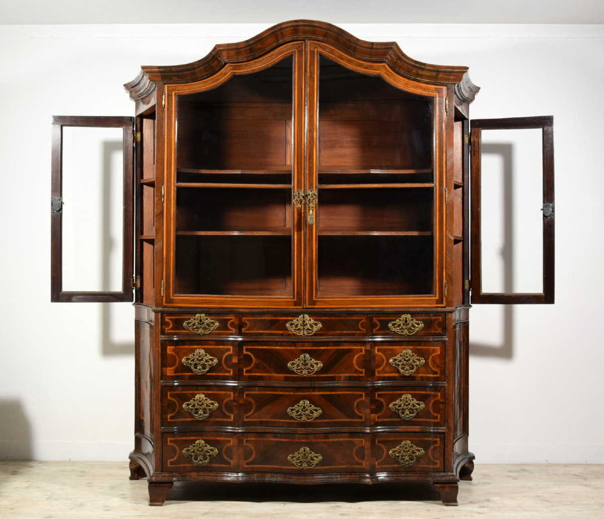 Trumeau in legno lastronato e intarsiato, Genova, XVIII secolo-photo-4