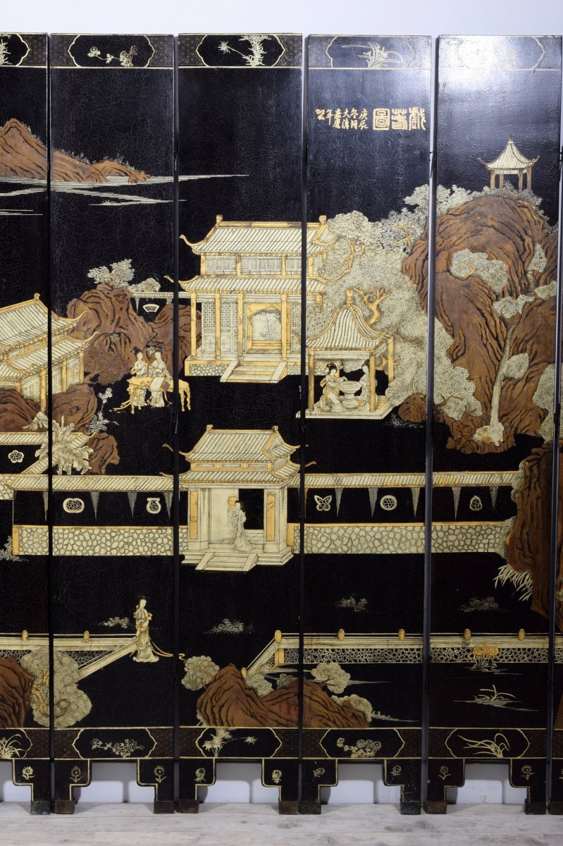 Paravento cinese a dodici ante in legno laccato nero e decorato in oro, Cina, XIX secolo-photo-3