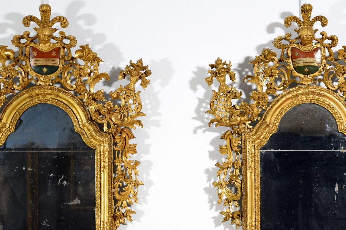 Coppia di specchiere in legno intagliato e dorato, Veneto, XVIII secolo-photo-2