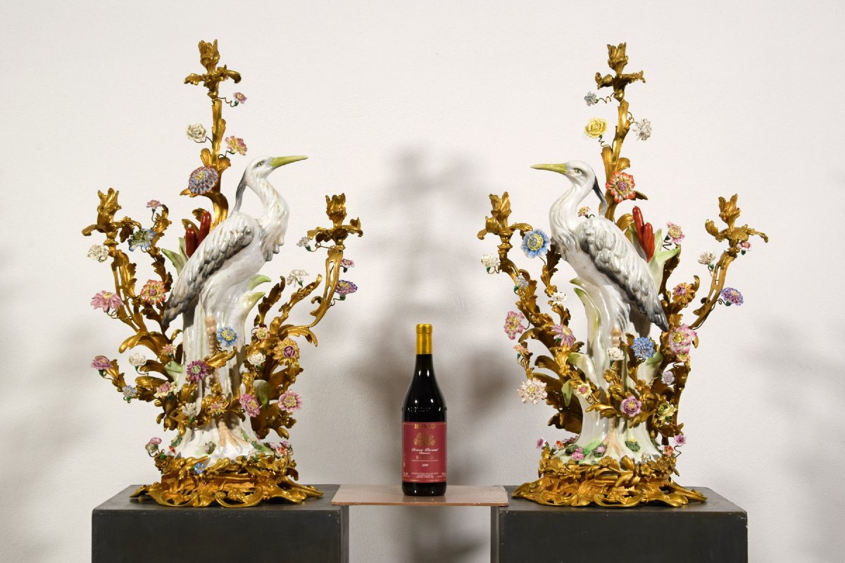 Coppia di grandi candelabri a tre luci in bronzo dorato e porcellana, Francia, XIX secolo-photo-1