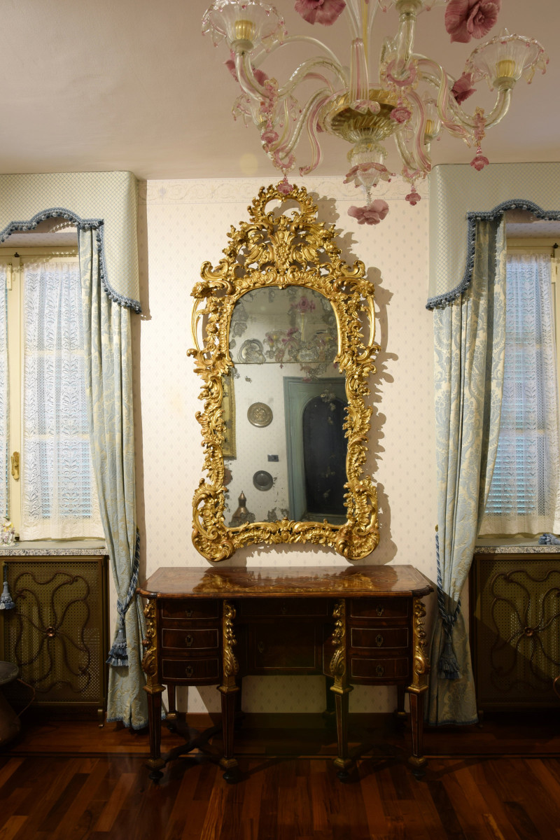 Specchiera Barocchetto in legno intagliato e dorato, Torino, metà del XVIII secolo-photo-4