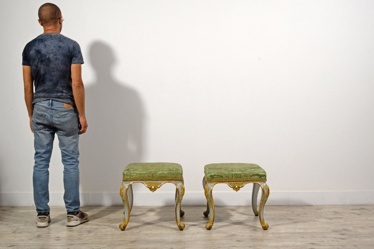 Coppia di sgabelli in legno laccato e dorato, Barocchetto, Torino, metà del XVIII secolo-photo-6