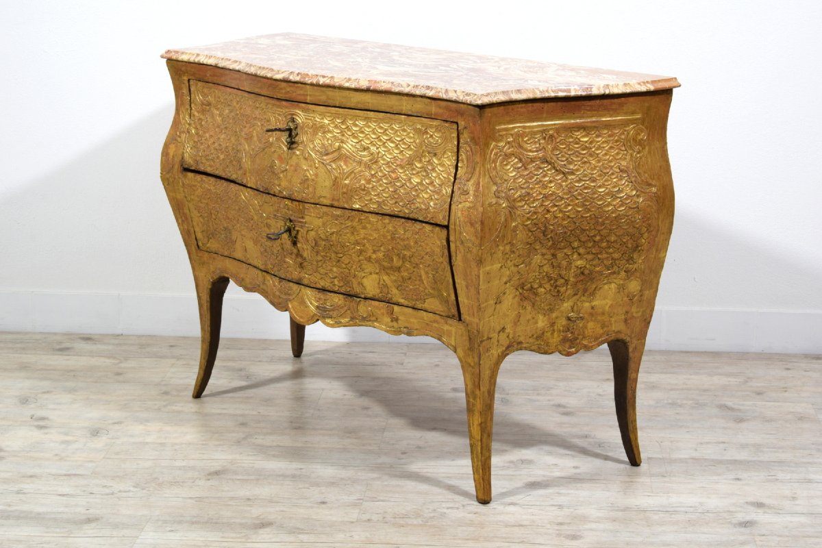 Cassettone barocco in legno intagliato e dorato, Sicilia, metà XVIII secolo-photo-2