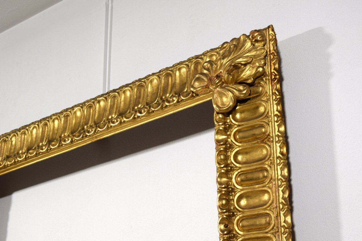 Coppia di grandi specchiere in legno intagliato e dorato, Toscana, metà XVIII secolo-photo-5