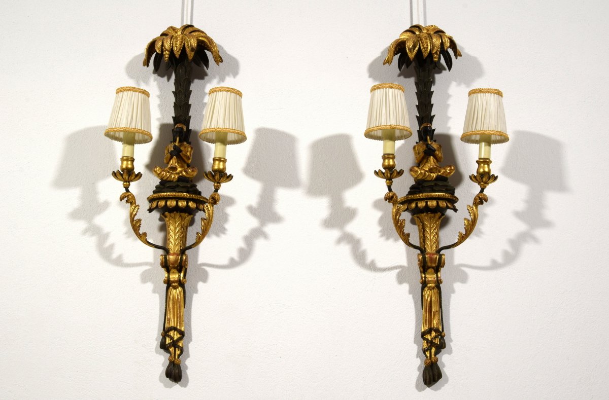 Coppia di applique in legno intagliato, laccato e dorato, Toscana, primi anni del XX secolo-photo-4