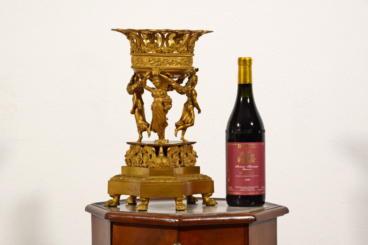 Alzata centrotavola in bronzo cesellato e dorato, Francia, Epoca Impero, inizio XIX secolo-photo-1