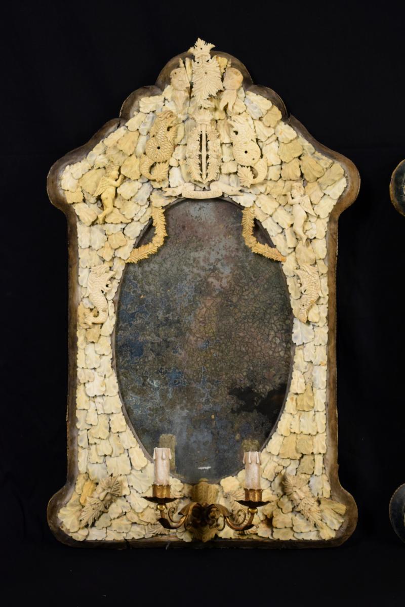 Coppia di importanti e rare specchiere in osso intagliato, Francia, manifattura di Dieppe, metà XIX secolo-photo-3