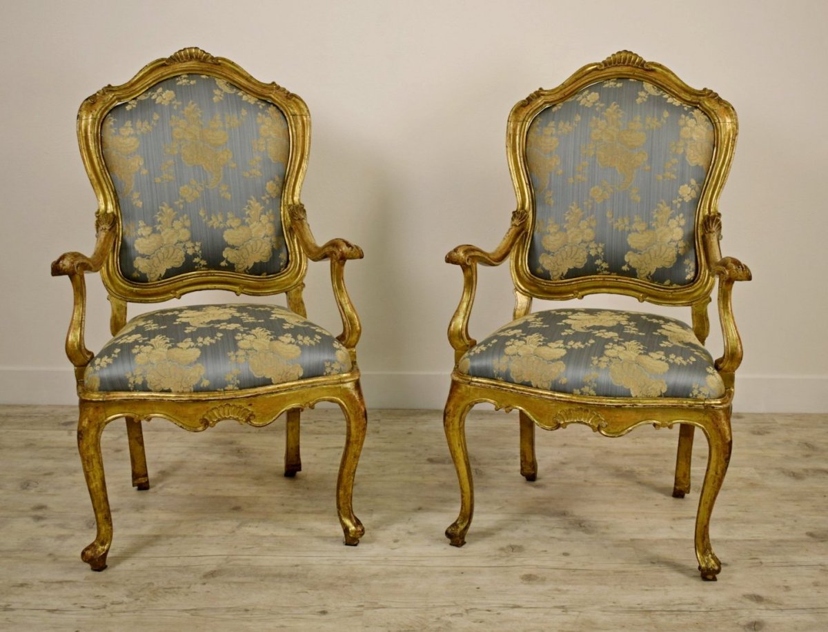 Paire De Fauteuils En Bois Sculpté Et Doré, Venise, XVIIIe Siècle