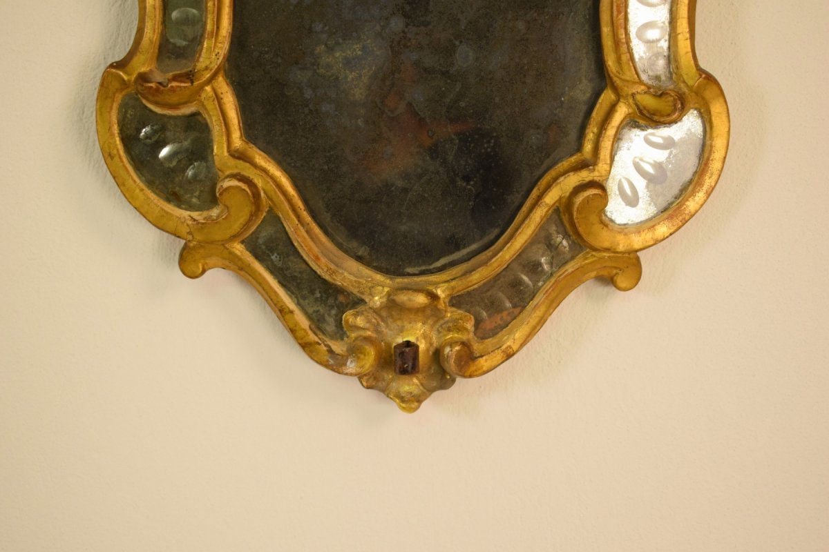 Coppia di piccole specchiere (ventole) sagomate, in legno scolpito e dorato, Torino, metà XVIII secolo, Epoca Luigi XV  -photo-3