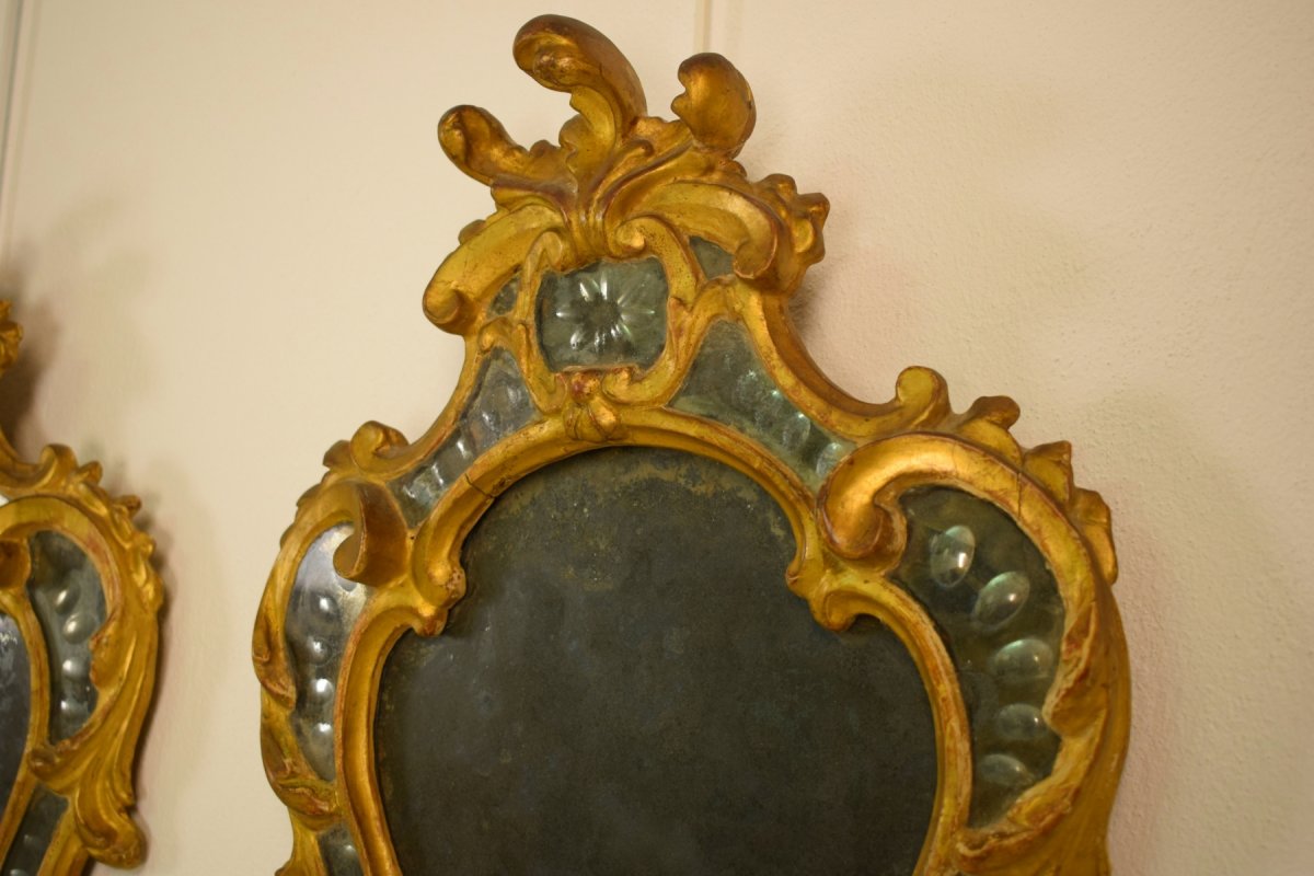 Coppia di piccole specchiere (ventole) sagomate, in legno scolpito e dorato, Torino, metà XVIII secolo, Epoca Luigi XV  -photo-5