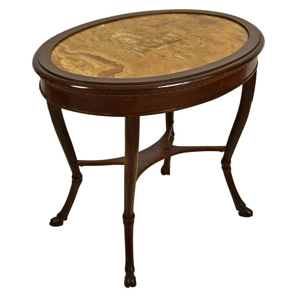 Table Basse Néoclassique En Bois Et Plateau Ovale En Albâtre Fleuri, Italie, XVIIIe Siècle