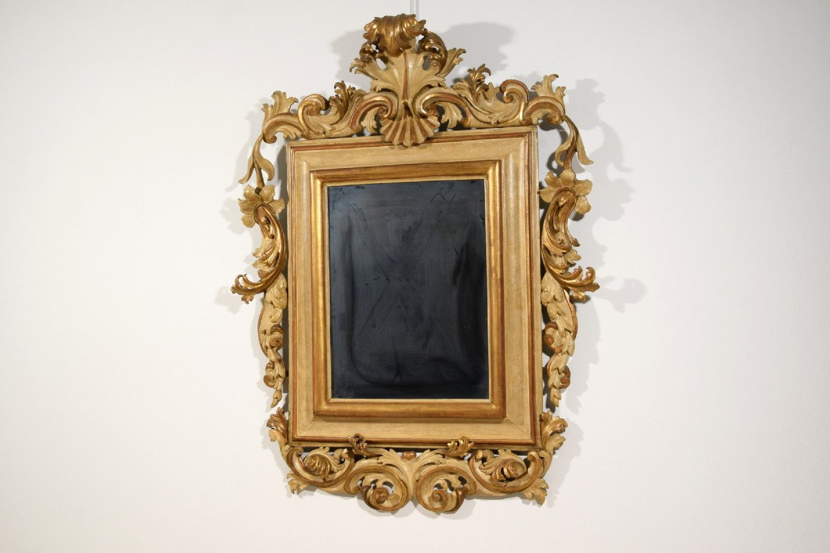 Grande specchiera laccata e dorata a motivi rocailles, Veneto, primi anni del XVIII secolo-photo-4