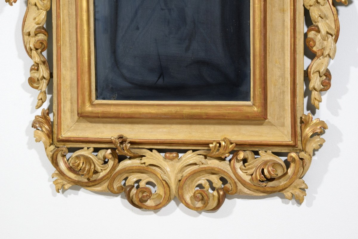 Grande specchiera laccata e dorata a motivi rocailles, Veneto, primi anni del XVIII secolo-photo-6