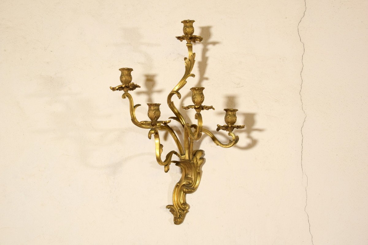  Paire D’appliques à Quatre Lumières En Bronze Ciselé Et Doré, France XIXe Siècle-photo-3