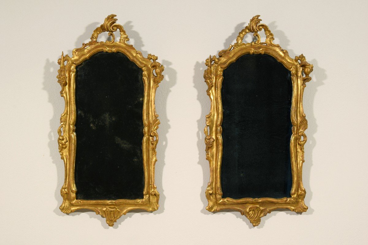 Couple De Miroirs En Bois Sculpté Et Doré, Venise,  XVIIIe Siècle, Louis XV