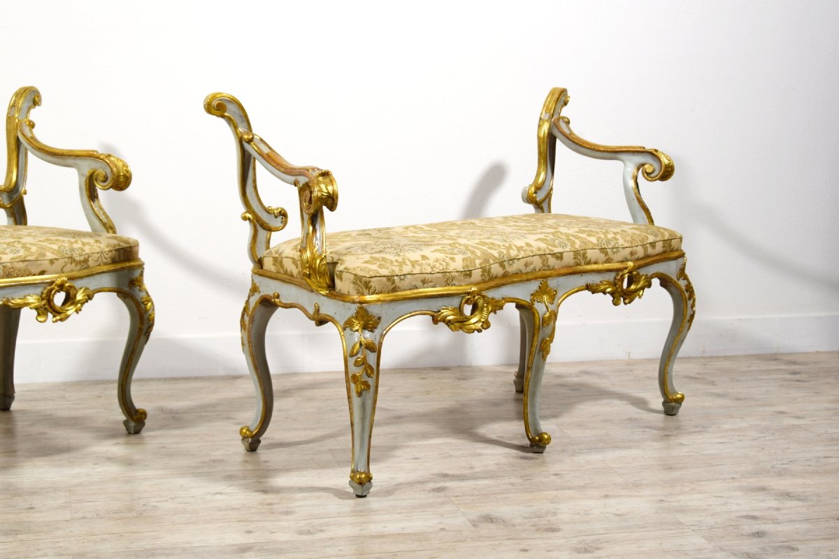 Coppia di panche barocche in legno intagliato, laccato e dorato, Roma, seconda metà del XVIII secolo-photo-2