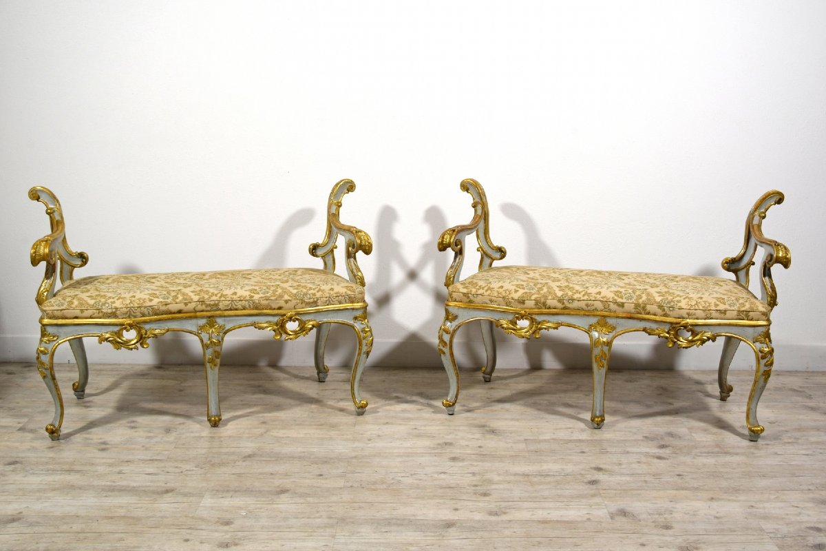Coppia di panche barocche in legno intagliato, laccato e dorato, Roma, seconda metà del XVIII secolo-photo-7