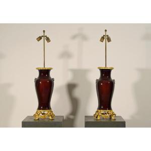  Paire De Lampes Composées De Vase Chinois En Céramique Et Monture En Bronze Doré, France XIXe 