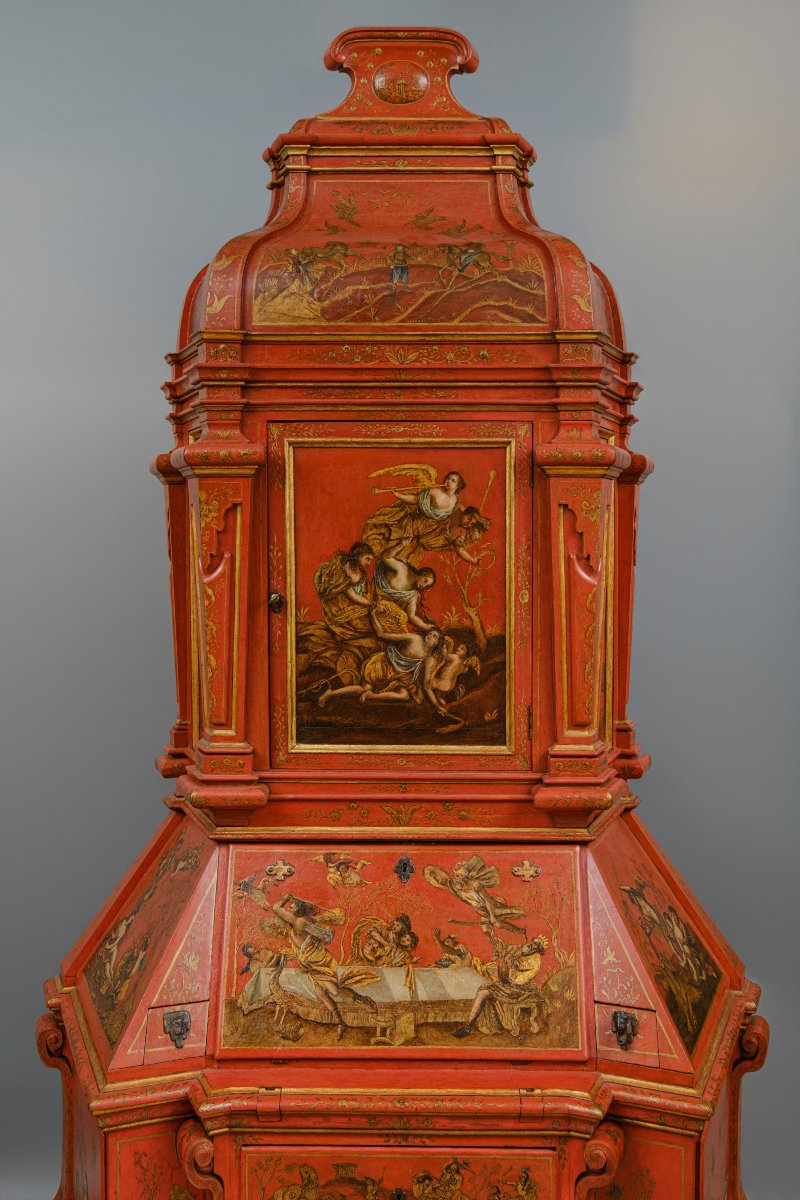 Raro cabinet veneziano laccato rosso e dipinto con motivi mitologici, Venezia XVIII secolo-photo-2