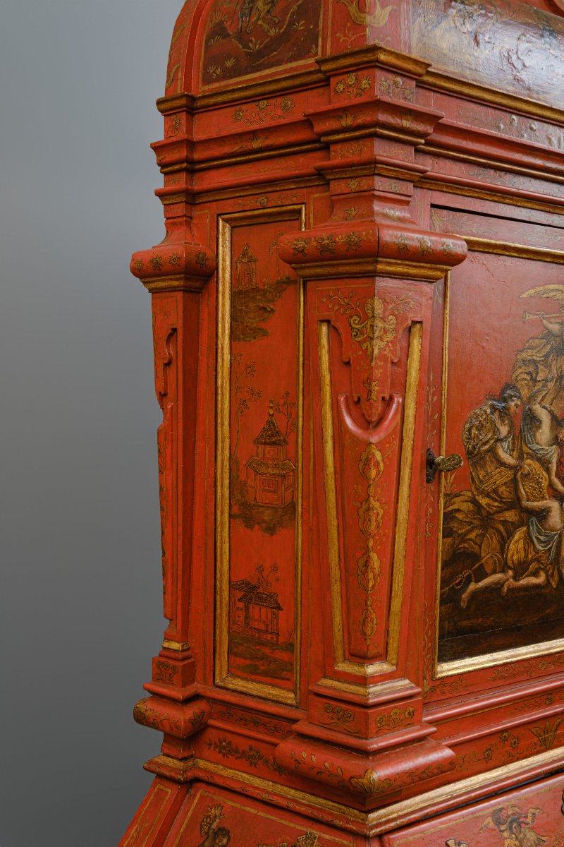 Raro cabinet veneziano laccato rosso e dipinto con motivi mitologici, Venezia XVIII secolo-photo-2