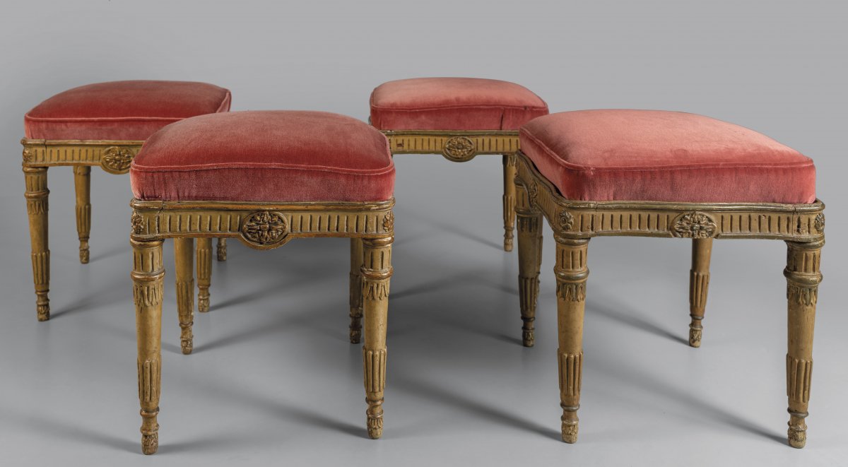 Suite De Quatre Tabourets Louis XVI