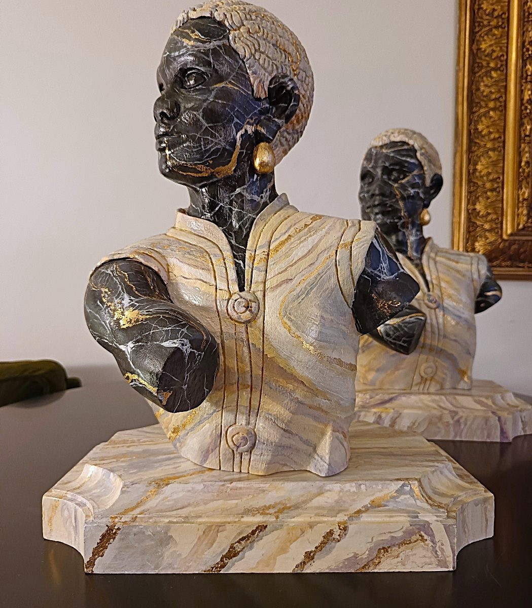 Coppia di statue in legno laccato a finto marmo – Roma, inizio XX secolo