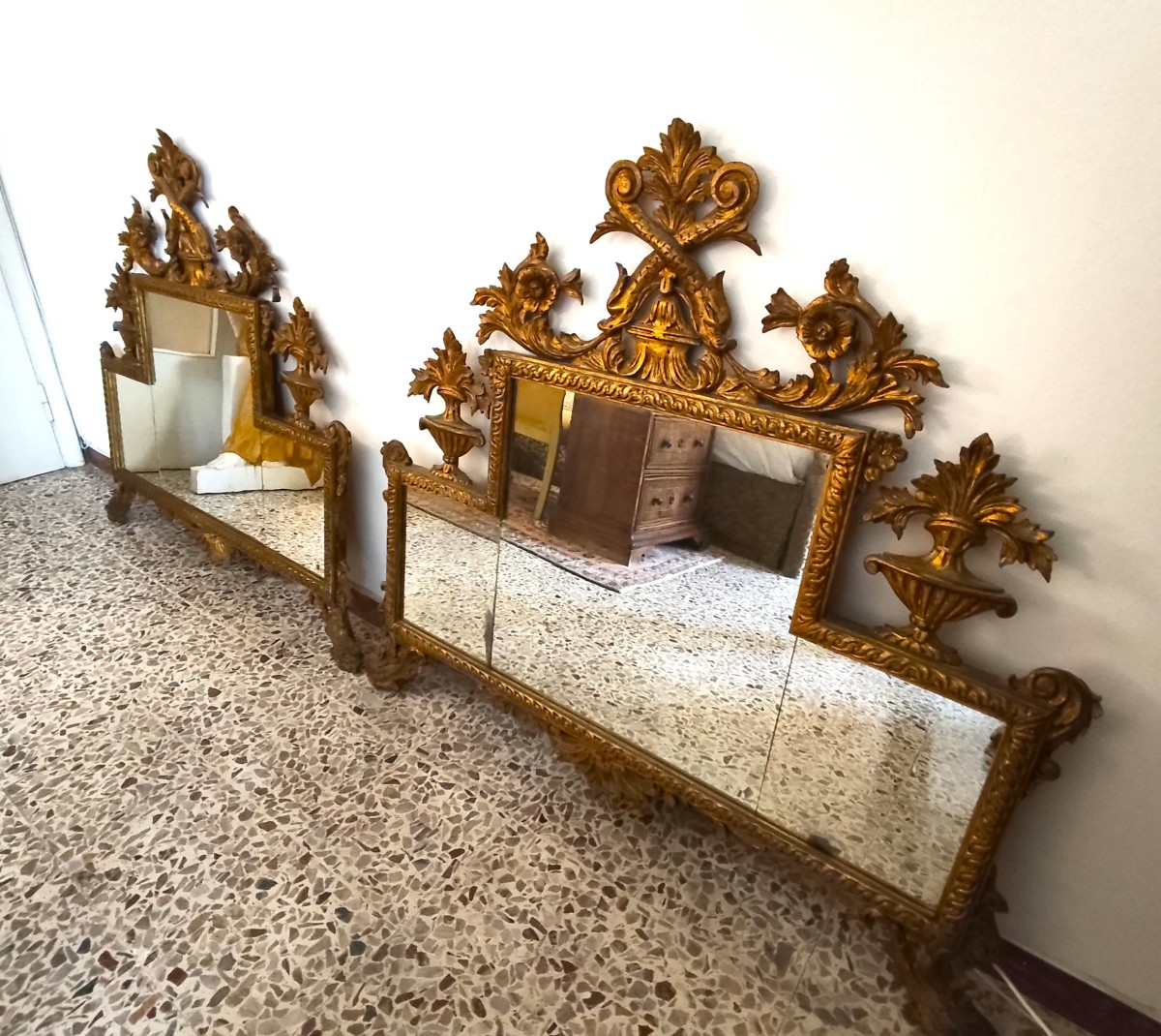 Coppia di Specchiere Lignee Bolognesi Dorate dell’800-photo-3