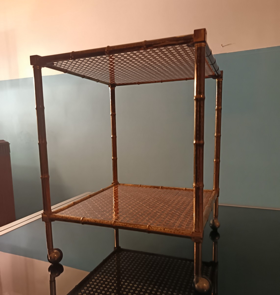 Coppia di tavolini ad incastro in ottone lavorato a bamboo Christian Dior anni 80-photo-3